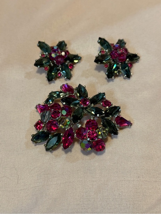 Jewelry - Vintage signed Schiaparelli Rhinestone Brooch and matching Clip On Earrings.